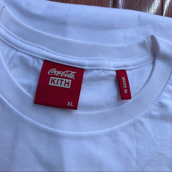 Kith coca cola vintage look tshirt - Picture 4 of 6
